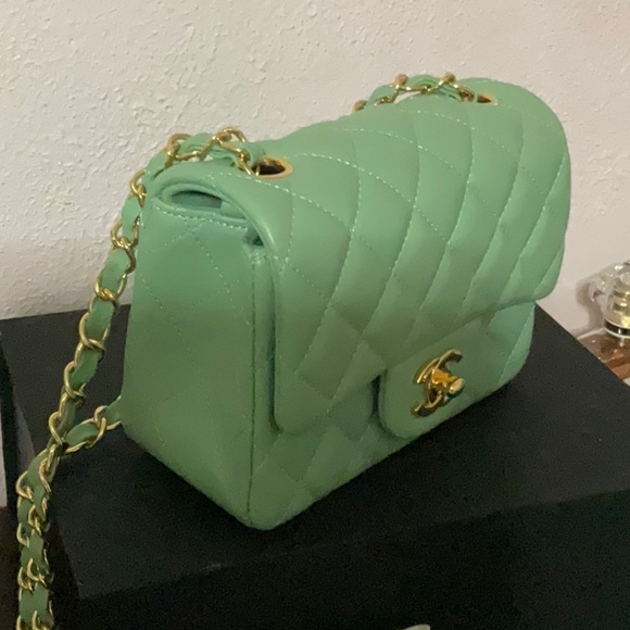 20S Chanel Square mini flap bag 17 cm gold hardware - Picture 6 of 11